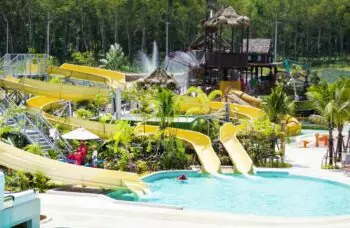 Family Splash Zone - водный парк Blue Tree Phuket фото №6